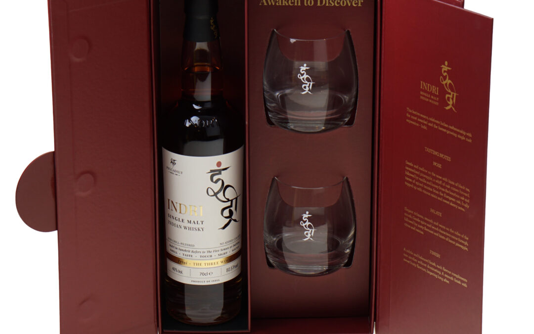Indri Trini The Three Wood Whisky Giftpack 46% 70cl
